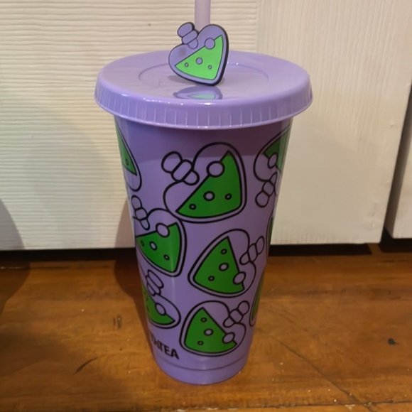 David’s Tea Plastic Halloween Drink Cups Water Bottles with Straws and Charms - Picture 3 of 7